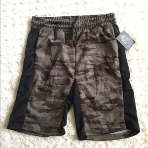 ENGLISH LAUNDRY MENS CAMO SHORTS NWT